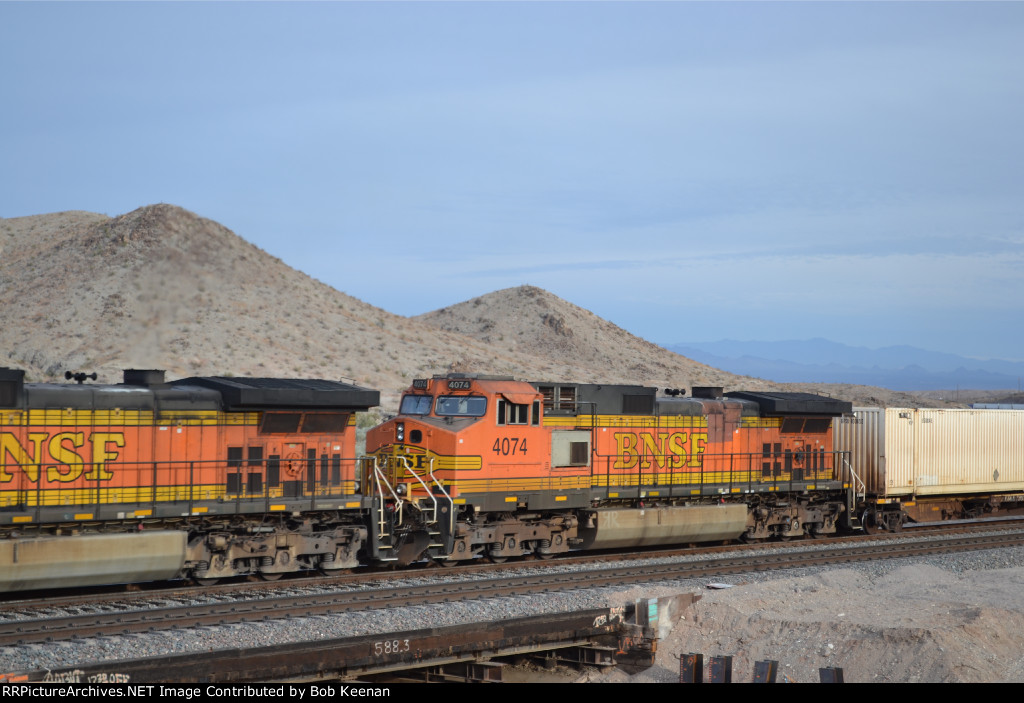 BNSF 4074